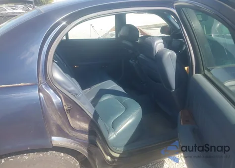 1998 Buick Park Avenue from USA, damaged, VIN 1G4CW52K5W4635106